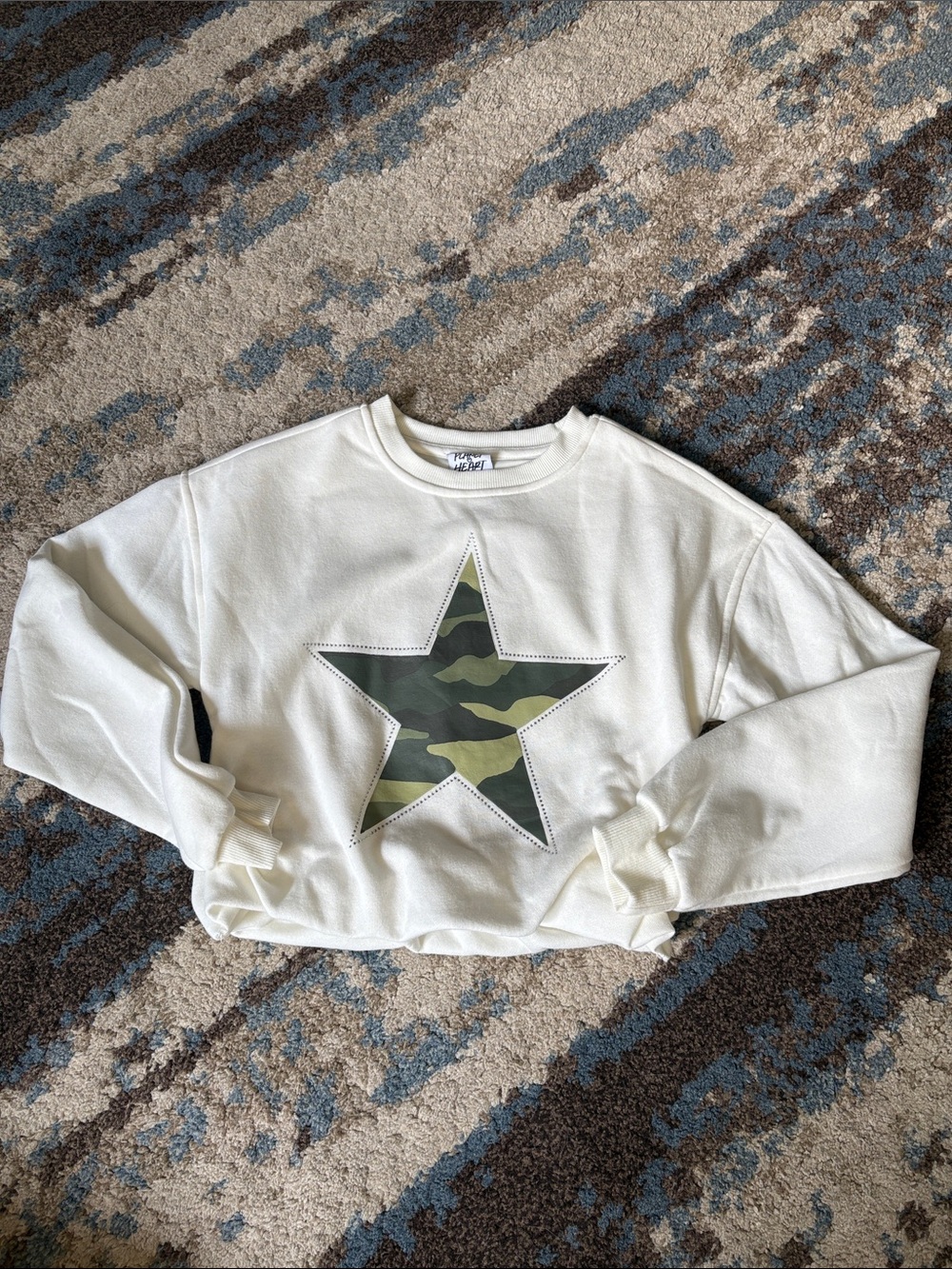 Cream Women's Sweatshirt with Camo Star Accent